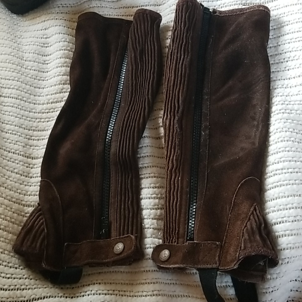Perris Half Chaps